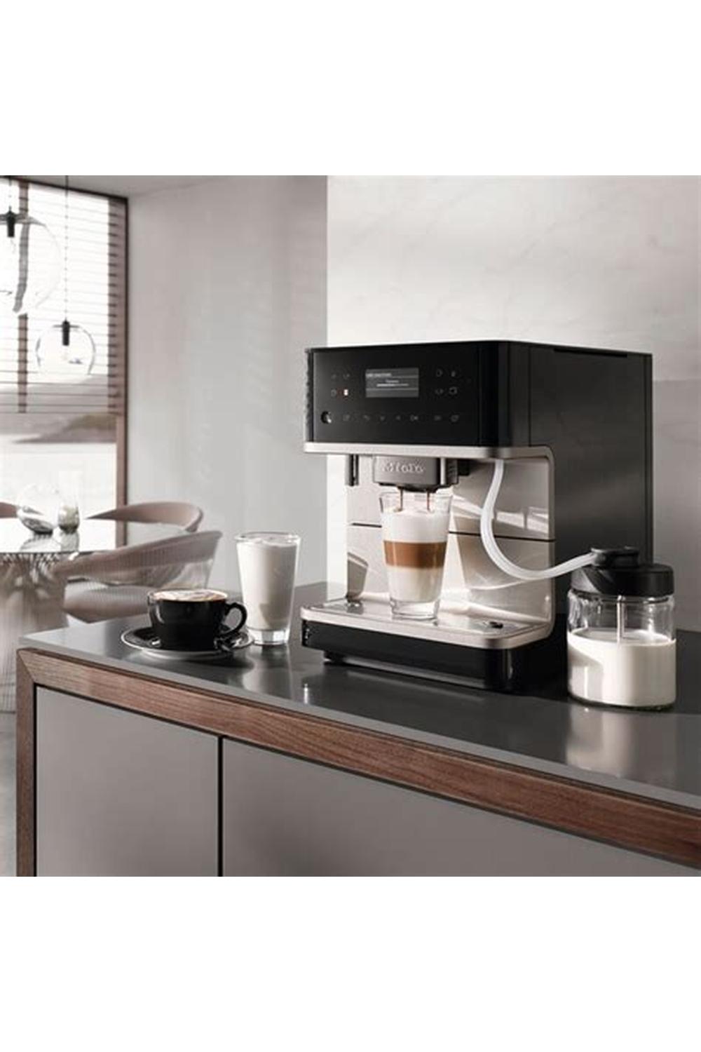 CM 6360 Milk Perfection Black